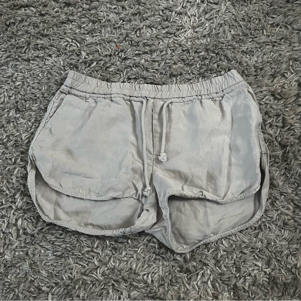 Aritzia Wilfred Free habitus grey cotton shorts size large